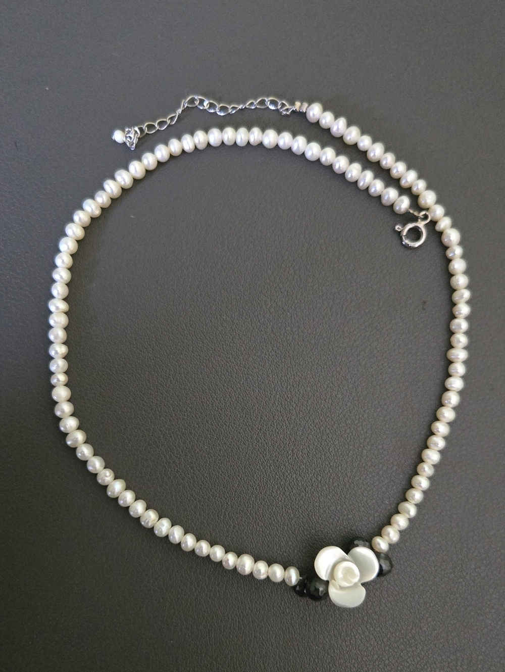Freshwater Pearl Necklace with MOP Flower Accent - White